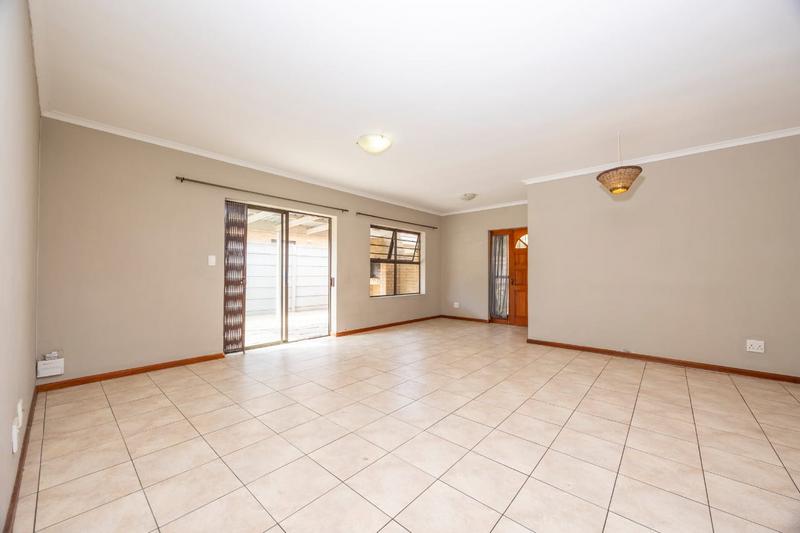 3 Bedroom Property for Sale in Langeberg Western Cape